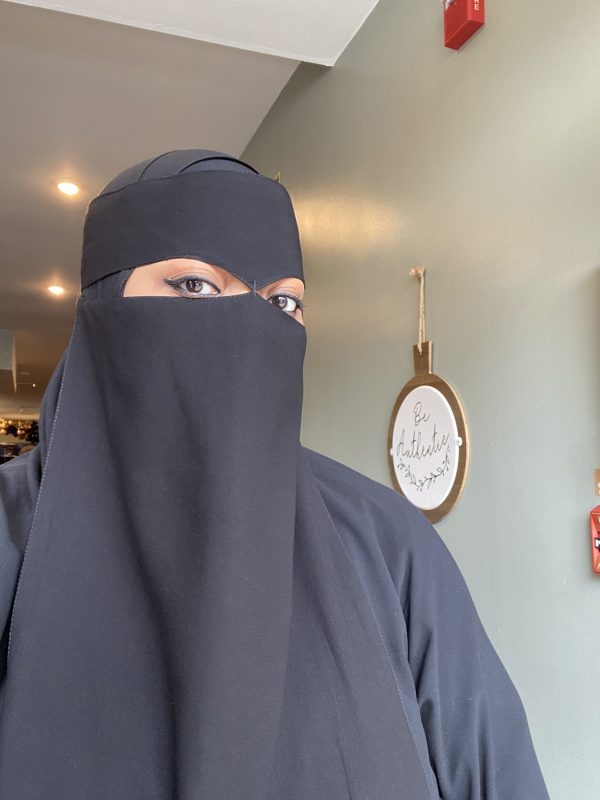 Point Connect Plain Niqab Black
