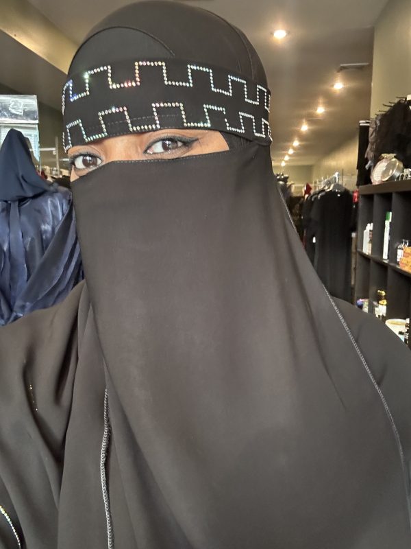 Iridescent  Box Stone Niqab