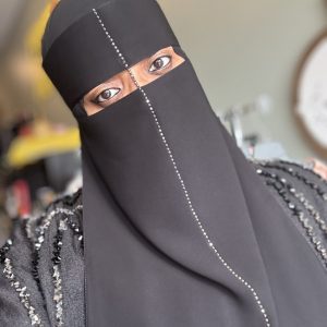 Stone String & Face (Gun Metal) Line Niqab