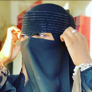 Point Connect Full Stone Lines Niqab