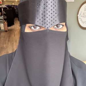 Random Center Stone Satin Point Connect Niqab