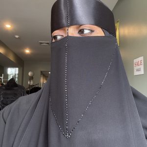 Satin Band w/ Stoned String & Triangle Face Stones