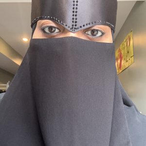 Satin Point Center Line Stone