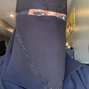 Triple Stone "V" Shorty Niqab