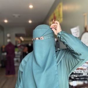 Green Makeup Long Niqab