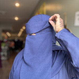 Blue Makeup Long Niqab