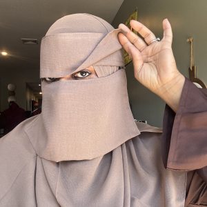 Tan Makeup Shorty Niqab